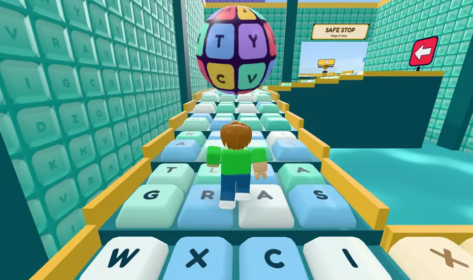 Stage 3, Rolling Keys: a giant key ball rolling down a ramp of mint keys toward the runner